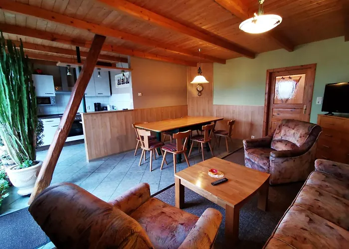 Zum Wiesengrund Апартаменты Frauenhagen